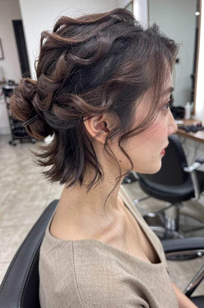 Half-Up Curly Knot