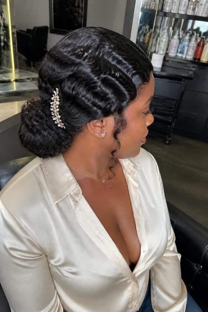 Deep Wave Low Bun with Accessories