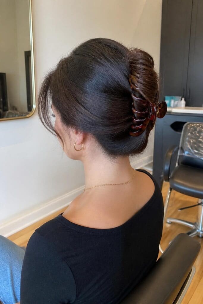 The Sleek Low Twist